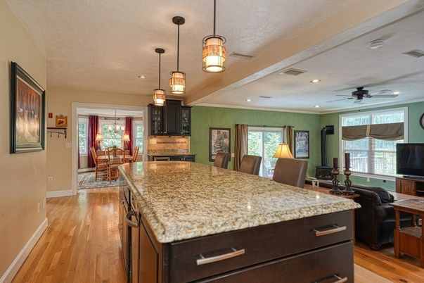 Dining room, Interior, Kitchen, Pendant Lights, Recessed Lighting, Wood Texture Flooring