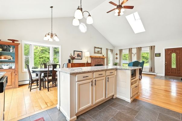 Dining room, Interior, Kitchen, Pendant Lights, Wood Texture Flooring