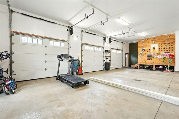 Fitness Equipment, Garage, Interior, Wooden Walls