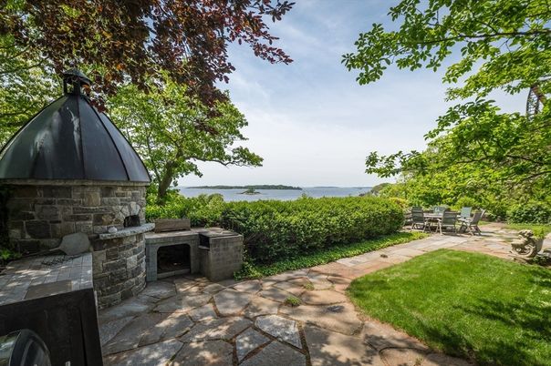 Exterior, Fireplace, Water