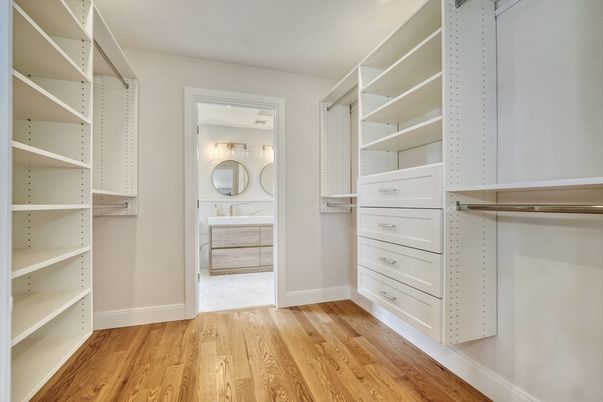 Interior, Walk-in Closets, Wood Texture Flooring