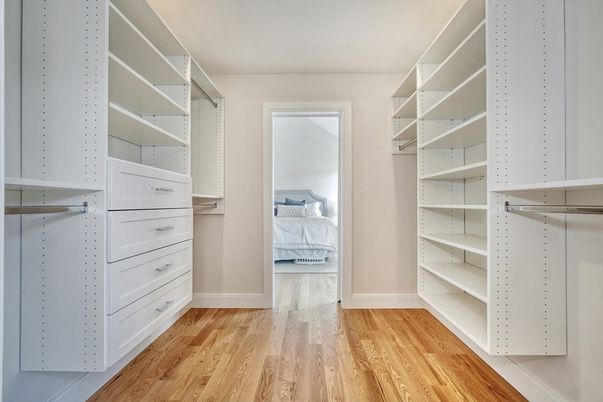Interior, Walk-in Closets, Wood Texture Flooring