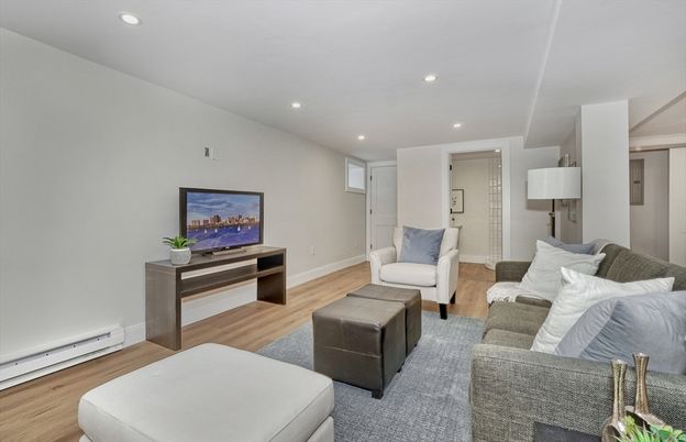 Interior, Living room, Recessed Lighting, Wood Texture Flooring