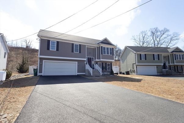 Attached, Exterior, Facade, Raised Ranch