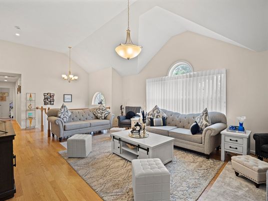 Chandelier, Interior, Living room, Pendant Lights, Recessed Lighting, Wood Texture Flooring