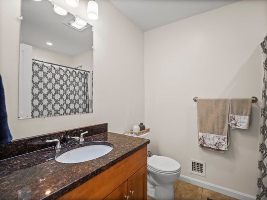 Bathroom, Interior, Recessed Lighting