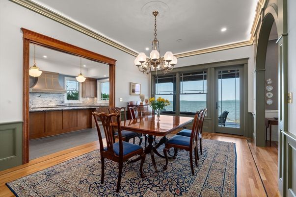 Chandelier, Dining room, Interior, Pendant Lights, Recessed Lighting, Water, Wood Texture Flooring
