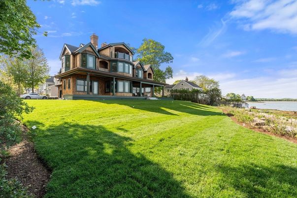 Backyard, Exterior, Water