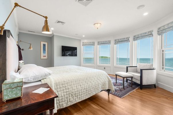 Bedroom, Interior, Recessed Lighting, Water, Wood Texture Flooring