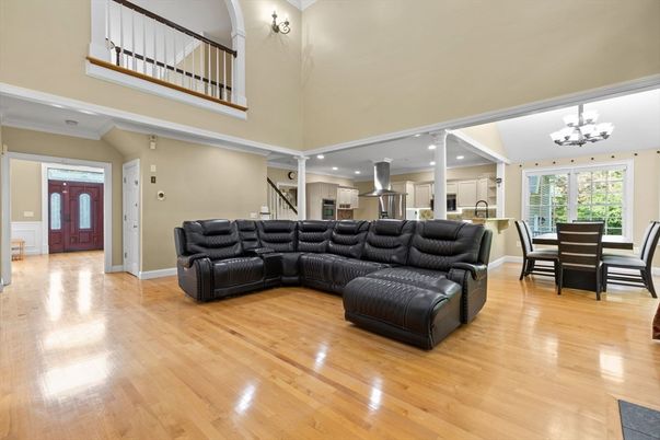 Chandelier, Dining room, Interior, Kitchen, Living room, Recessed Lighting, Wood Texture Flooring