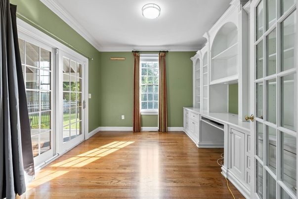 Empty room, Interior, Walk-in Closets, Wood Texture Flooring