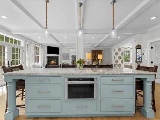 Fireplace, Interior, Kitchen, Pendant Lights, Recessed Lighting, Wood Texture Flooring
