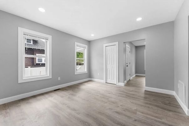 Empty room, Interior, Recessed Lighting, Wood Texture Flooring