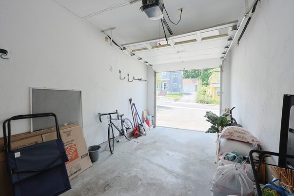 Garage, Interior