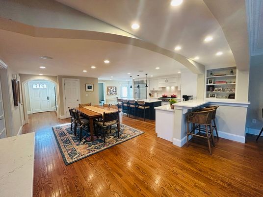 Dining room, Interior, Kitchen, Pendant Lights, Recessed Lighting, Stainless Steel Appliances, Wood Texture Flooring