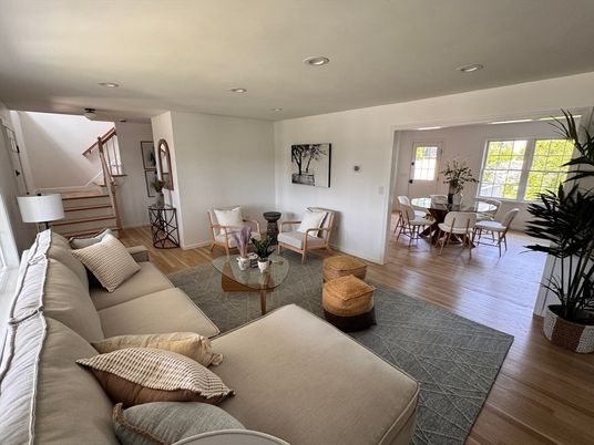 Dining room, Interior, Living room, Recessed Lighting, Wood Texture Flooring