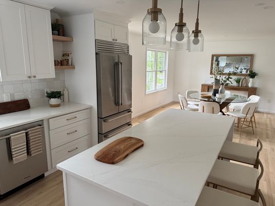 Dining room, Interior, Kitchen, Pendant Lights, Stainless Steel Appliances, Wood Texture Flooring