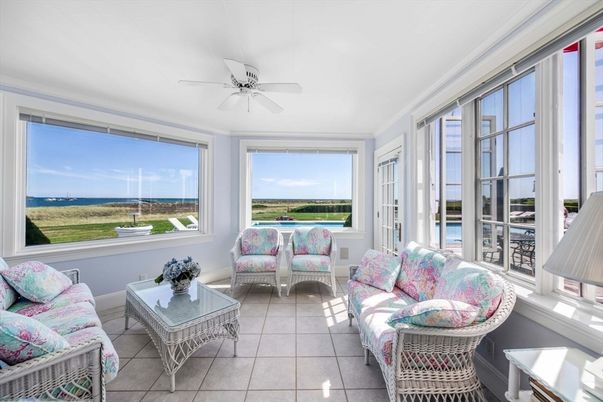Interior, Living room, Sun Room, Water