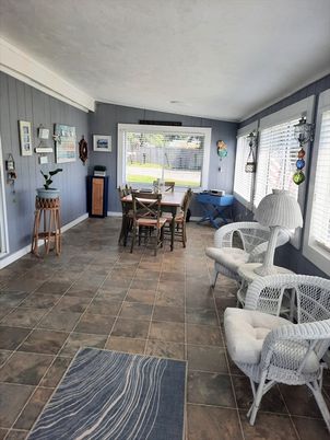Dining room, Interior