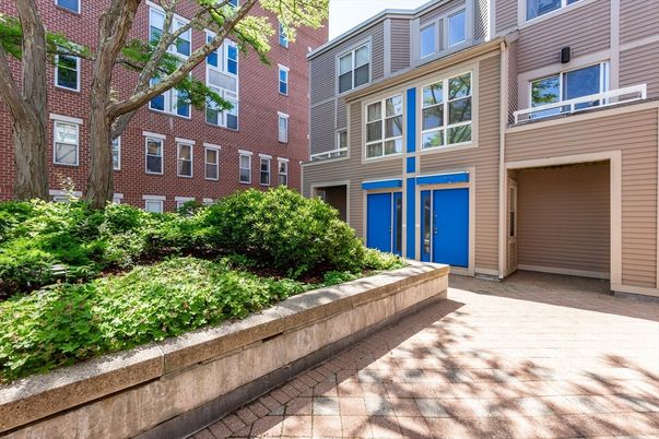 Attached, Exterior, Facade, Brick Facade, Rowhouse