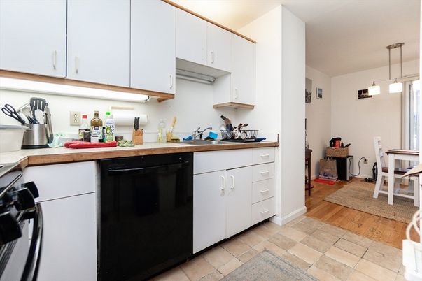 Dining room, Interior, Kitchen, Pendant Lights, Wood Texture Flooring