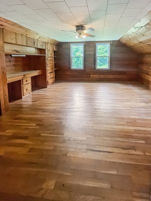Empty room, Interior, Wood Texture Flooring, Wooden Walls