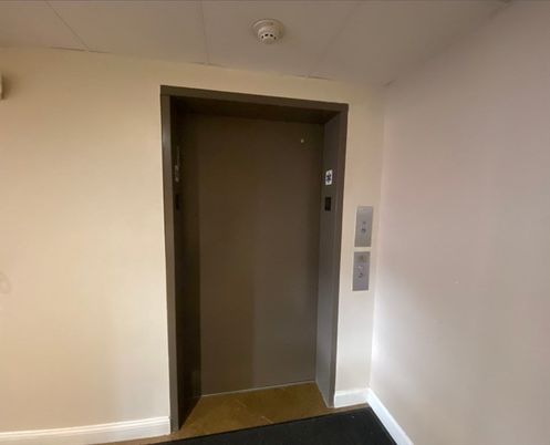 Elevator, Interior