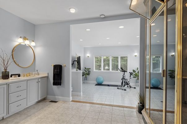 Bathroom, Fitness Equipment, Interior, Recessed Lighting