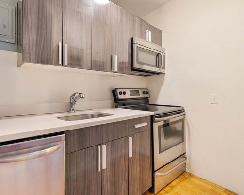 Interior, Kitchen, Stainless Steel Appliances, Wood Texture Flooring