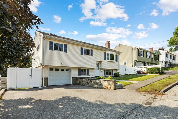 Attached, Exterior, Facade, Raised Ranch