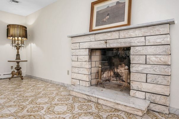 Fireplace, Interior