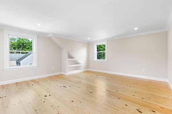 Empty room, Interior, Recessed Lighting, Wood Texture Flooring