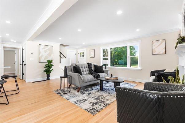 Interior, Living room, Recessed Lighting, Wood Texture Flooring