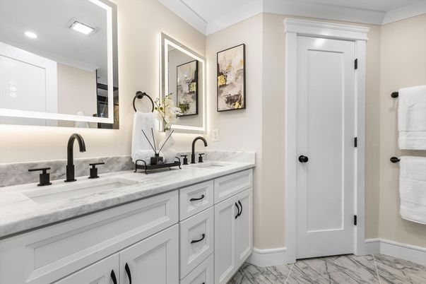 Bathroom, Dual Sink Vanities, Interior, Marble, Recessed Lighting