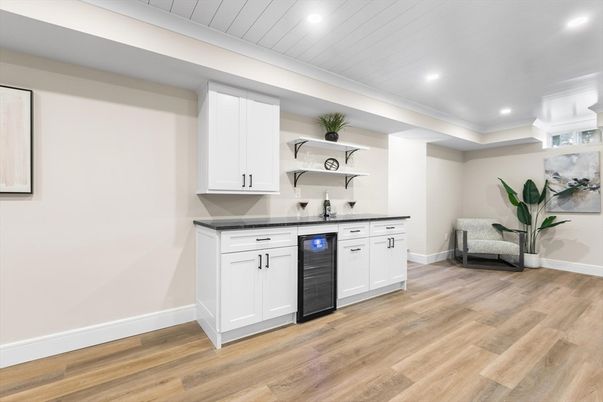 Interior, Recessed Lighting, Wood Texture Flooring