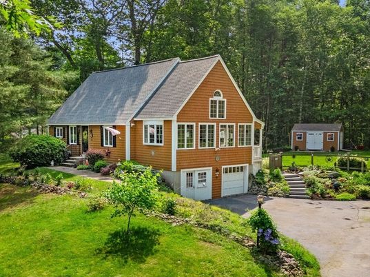 Attached, Exterior, Facade, Log Home