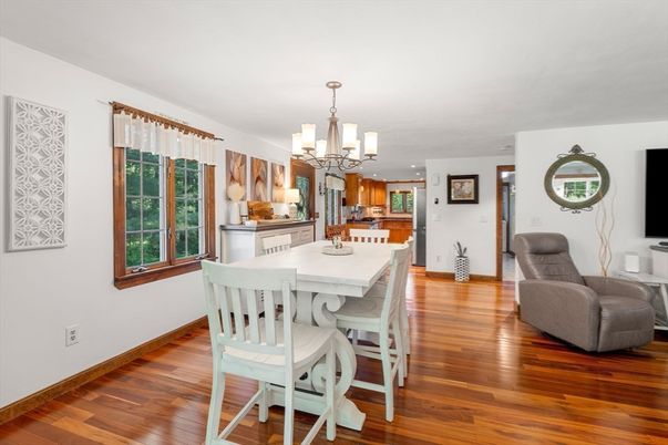 Chandelier, Dining room, Interior, Kitchen, Recessed Lighting, Wood Texture Flooring
