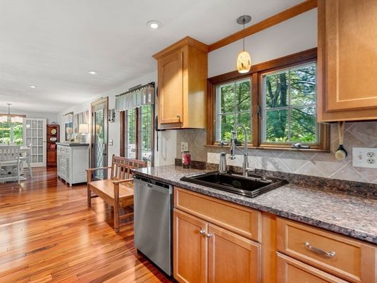 Dining room, Interior, Kitchen, Pendant Lights, Recessed Lighting, Wood Texture Flooring