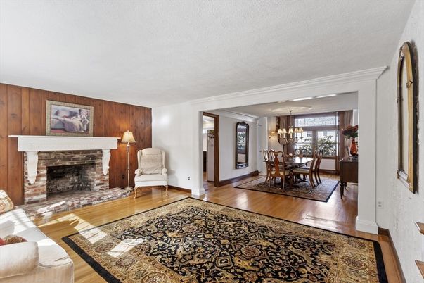 Chandelier, Dining room, Fireplace, Interior, Wood Texture Flooring, Wooden Walls