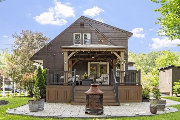 Exterior, Facade, Hot Tub, A Frame