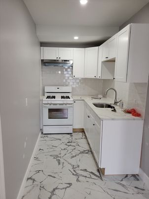 Interior, Kitchen, Marble, Recessed Lighting