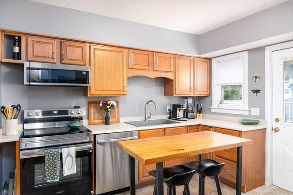 Interior, Kitchen, Stainless Steel Appliances