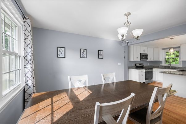 Chandelier, Dining room, Interior, Kitchen, Pendant Lights, Wood Texture Flooring