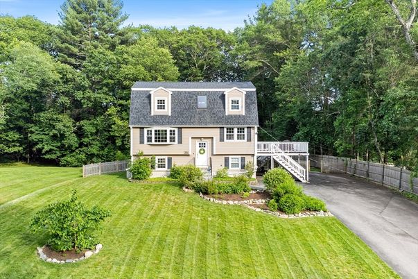 Backyard, Exterior, Facade, Georgian