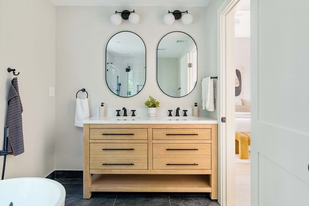 Bathroom, Dual Sink Vanities, Interior