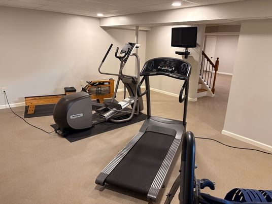Fitness Equipment, Interior, Recessed Lighting