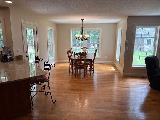Chandelier, Dining room, Interior, Recessed Lighting, Wood Texture Flooring