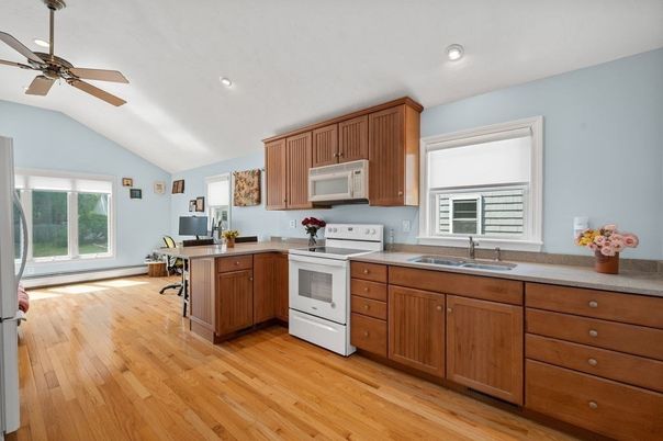Interior, Kitchen, Recessed Lighting, Wood Texture Flooring
