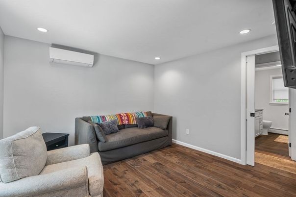 Bathroom, Interior, Recessed Lighting, Wood Texture Flooring