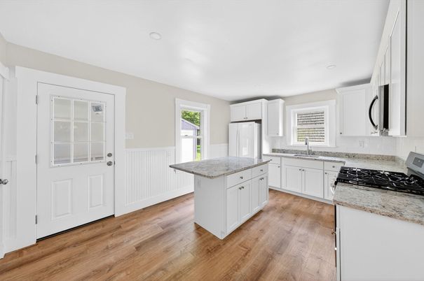 Interior, Kitchen, Recessed Lighting, Wood Texture Flooring